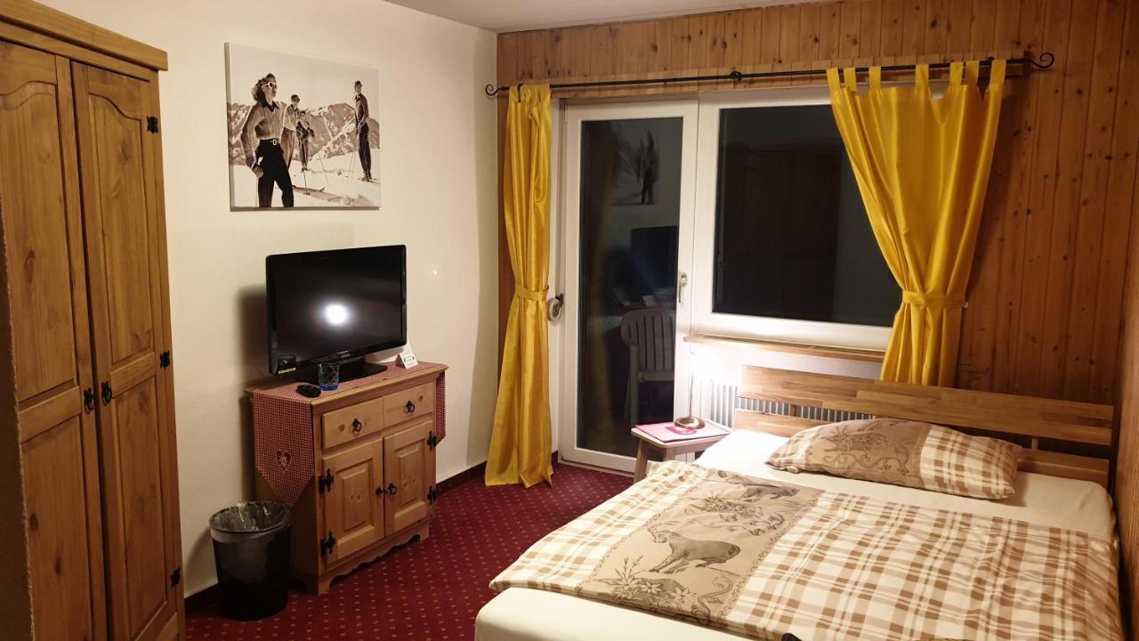 זדרון Hotel Mira מראה חיצוני תמונה